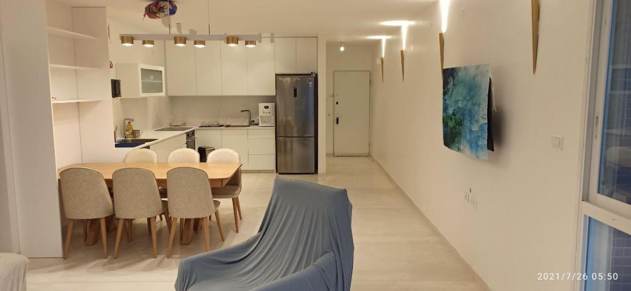 Nitsa Sea View Luxurious Apartment Netanya Bagian luar foto