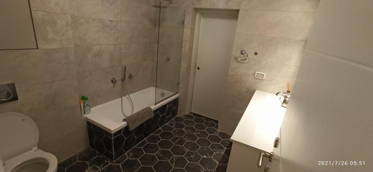 Nitsa Sea View Luxurious Apartment Netanya Bagian luar foto
